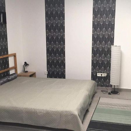 Cuki Apartmanok Dombóvár Buitenkant foto